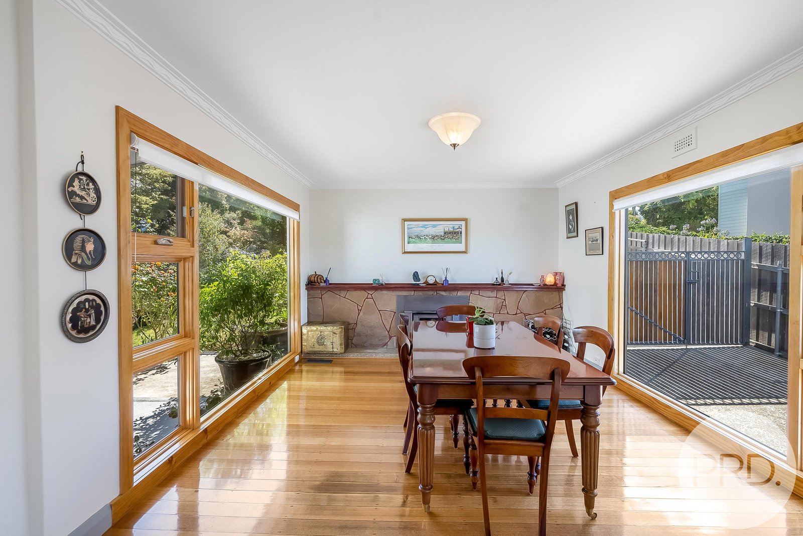 13 Chestnut Avenue LUTANA 10