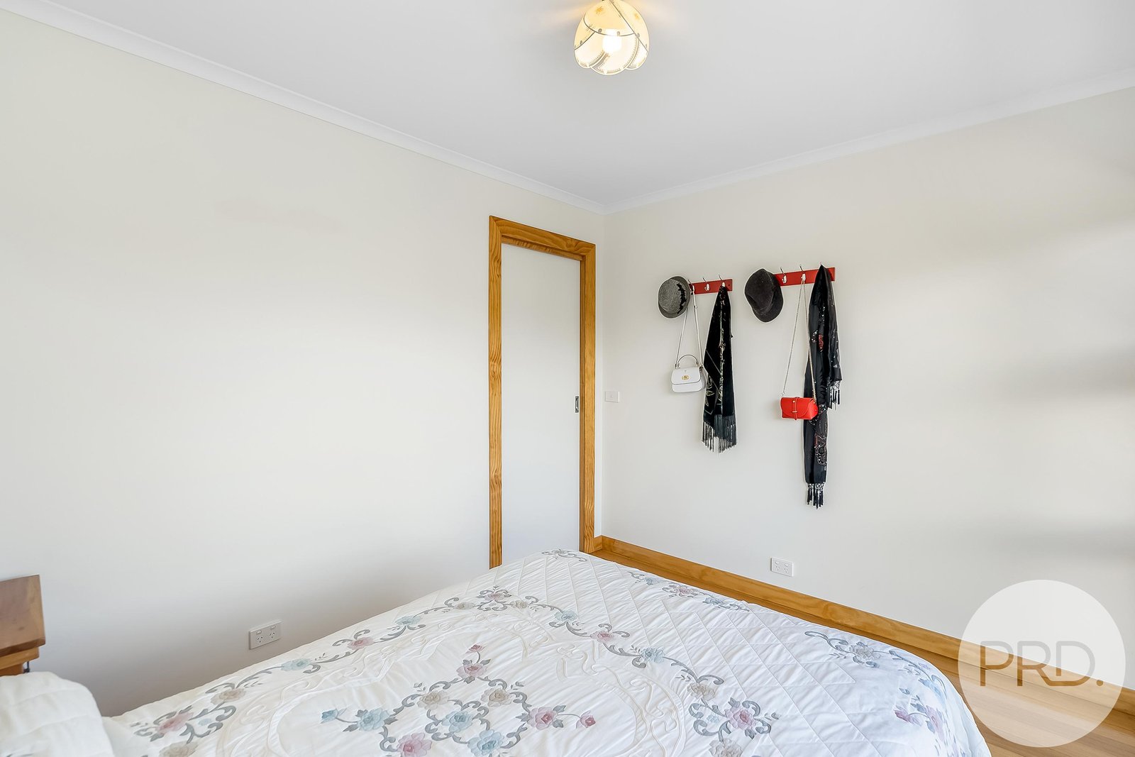 13 Chestnut Avenue LUTANA 23