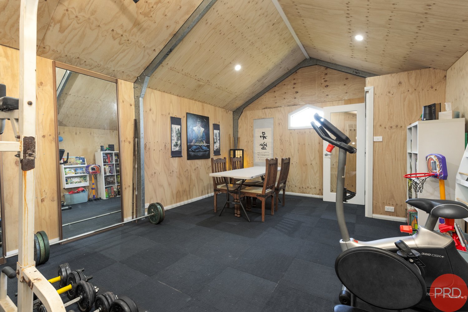 13 Chisholm Close VACY 32