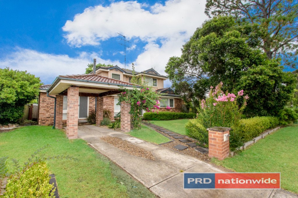 13 Claremont Place SOUTH PENRITH 3