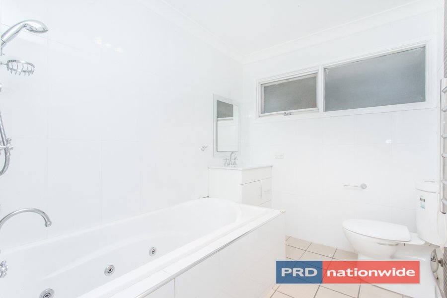 13 Claremont Place SOUTH PENRITH 5