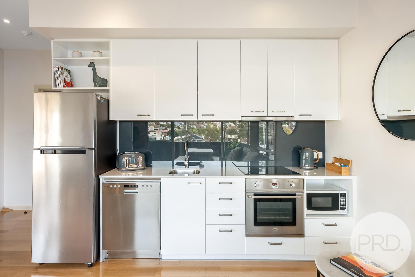 1/3 Clarence Street BELLERIVE 2