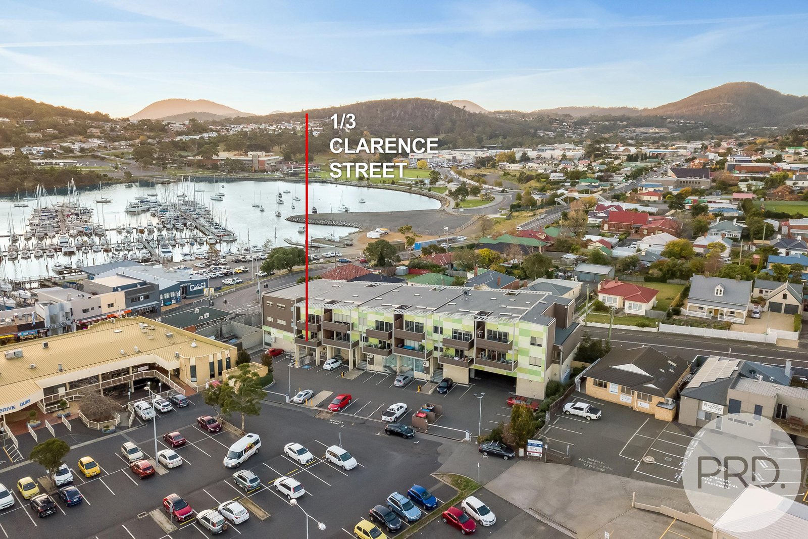 1/3 Clarence Street BELLERIVE 8