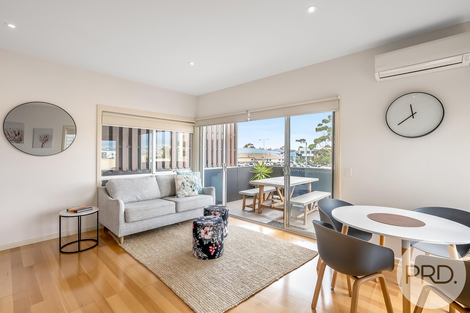1/3 Clarence Street BELLERIVE 20