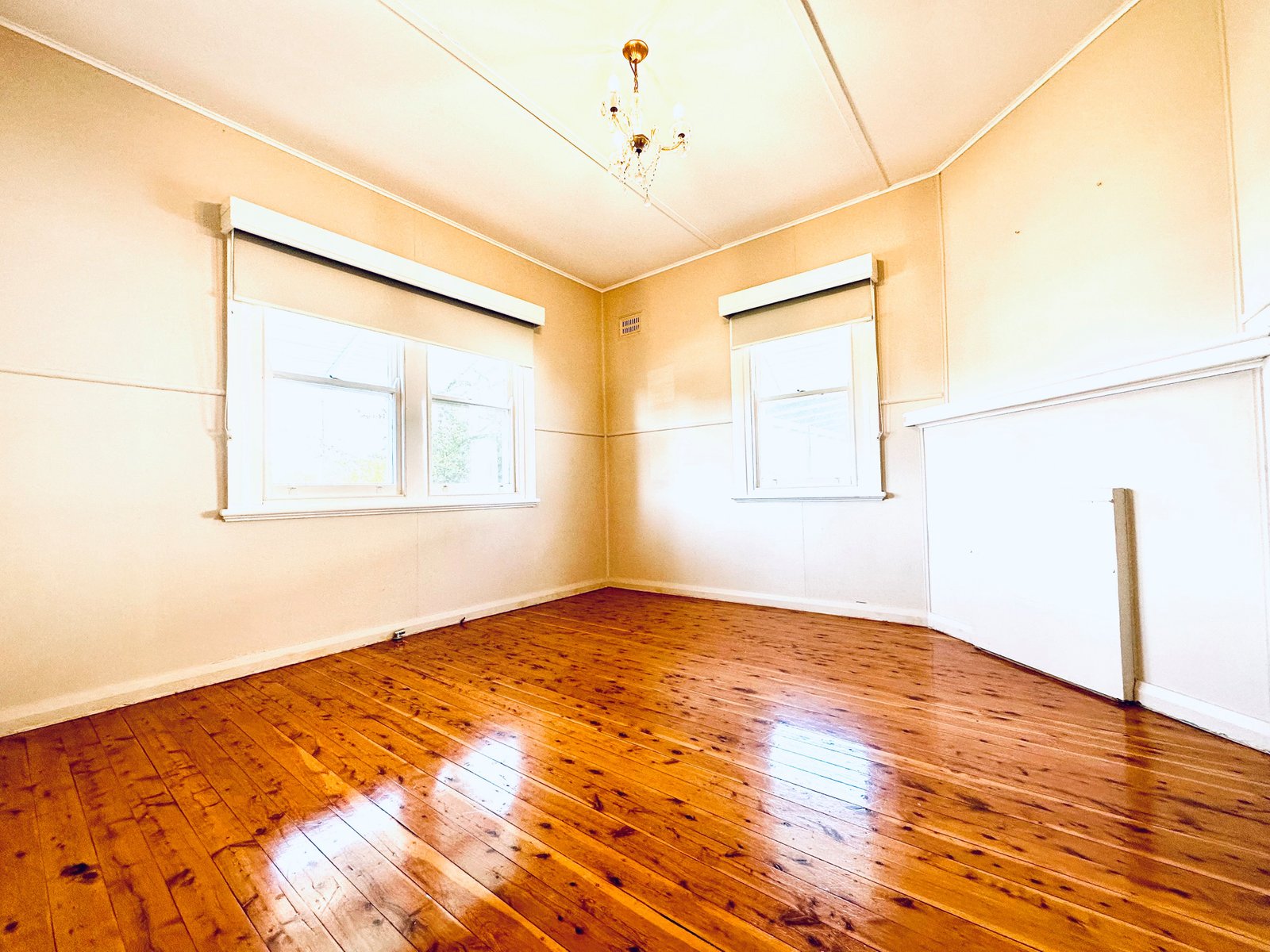 13 Cobley Avenue TAMWORTH 7