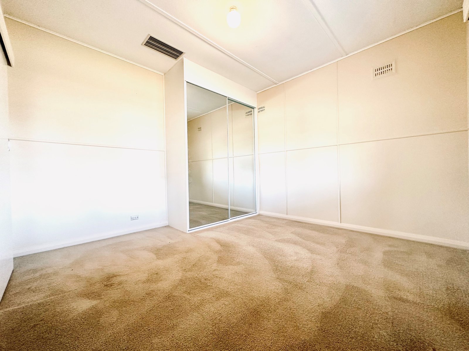 13 Cobley Avenue TAMWORTH 8