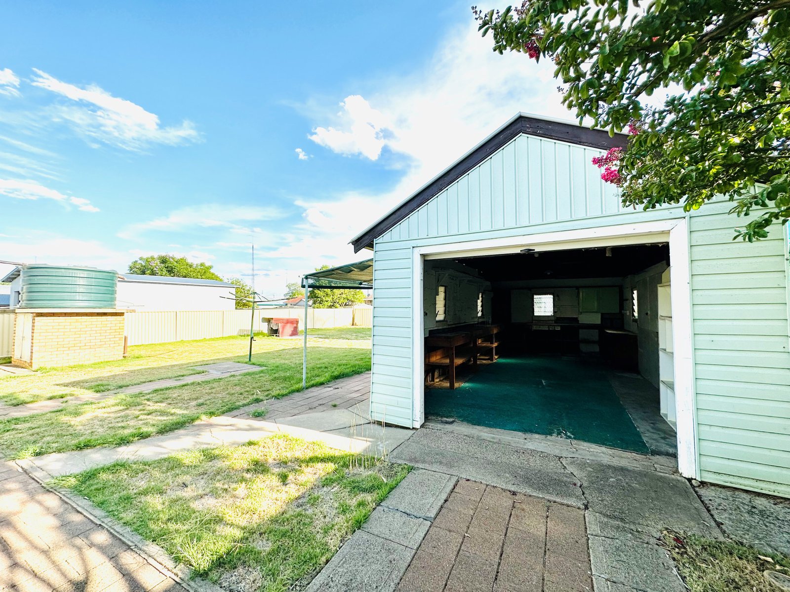 13 Cobley Avenue TAMWORTH 15
