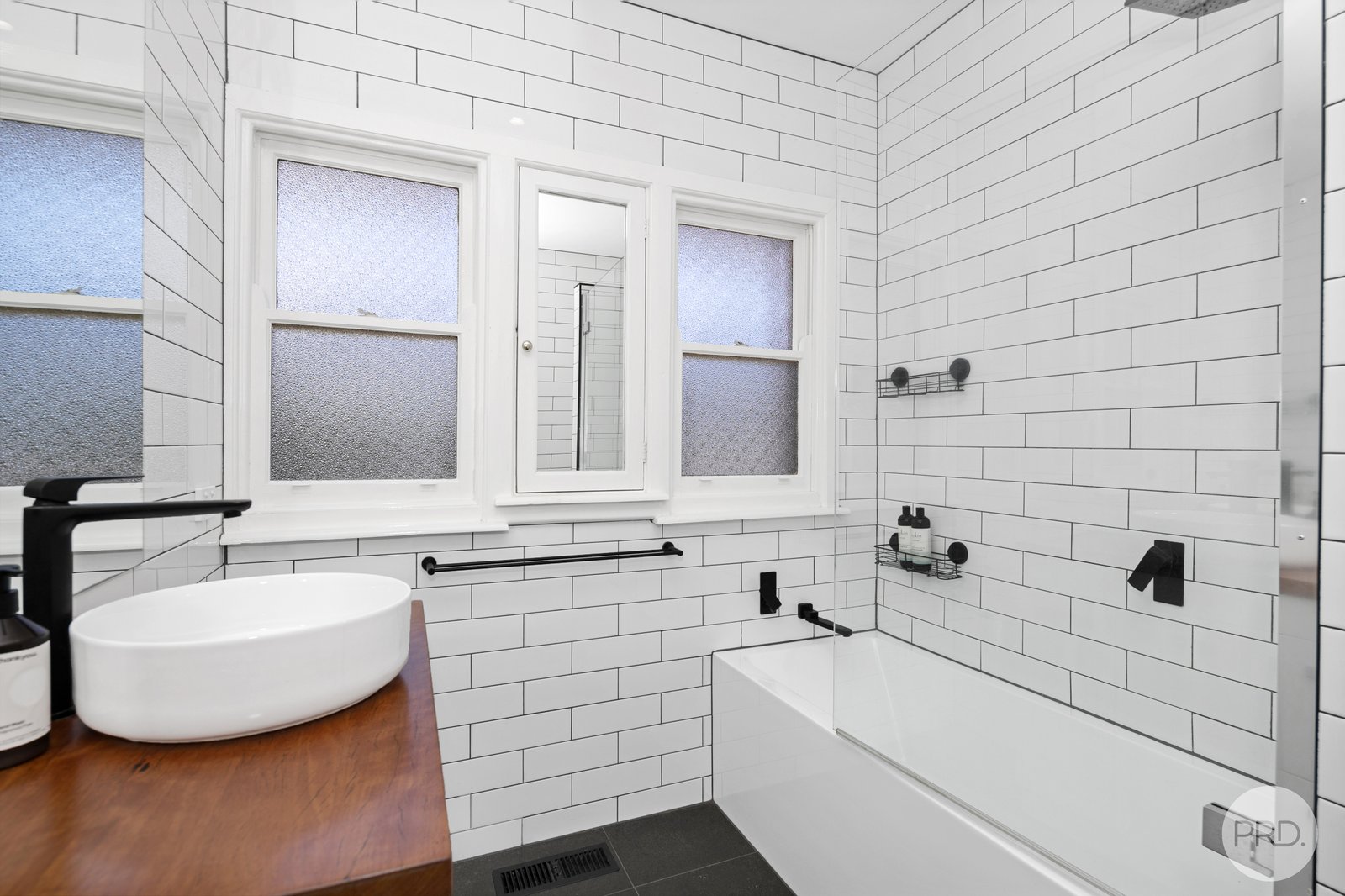 13 Collard Street NEWINGTON 10