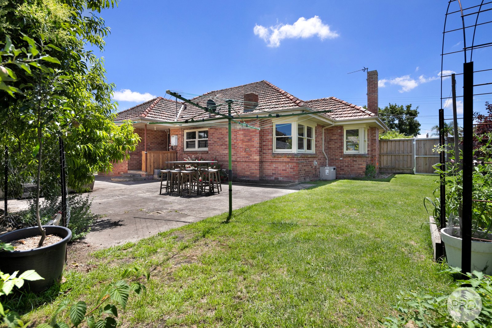 13 Collard Street NEWINGTON 11