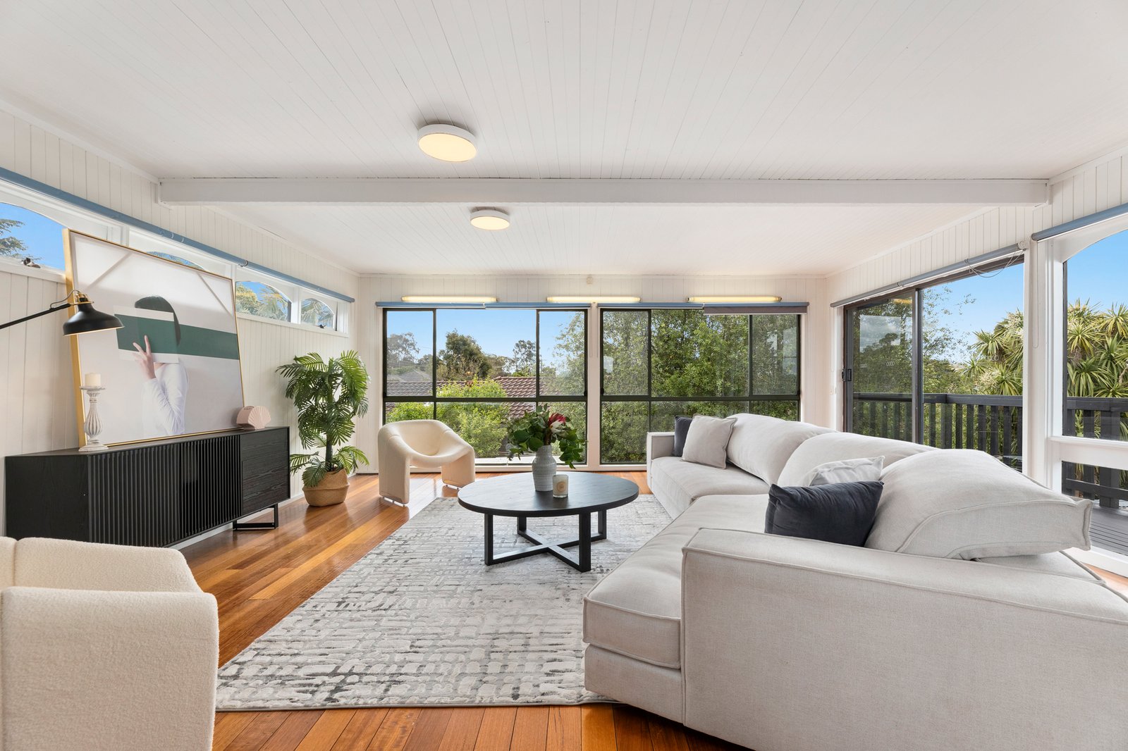 Gallery: 13 Colonial Drive