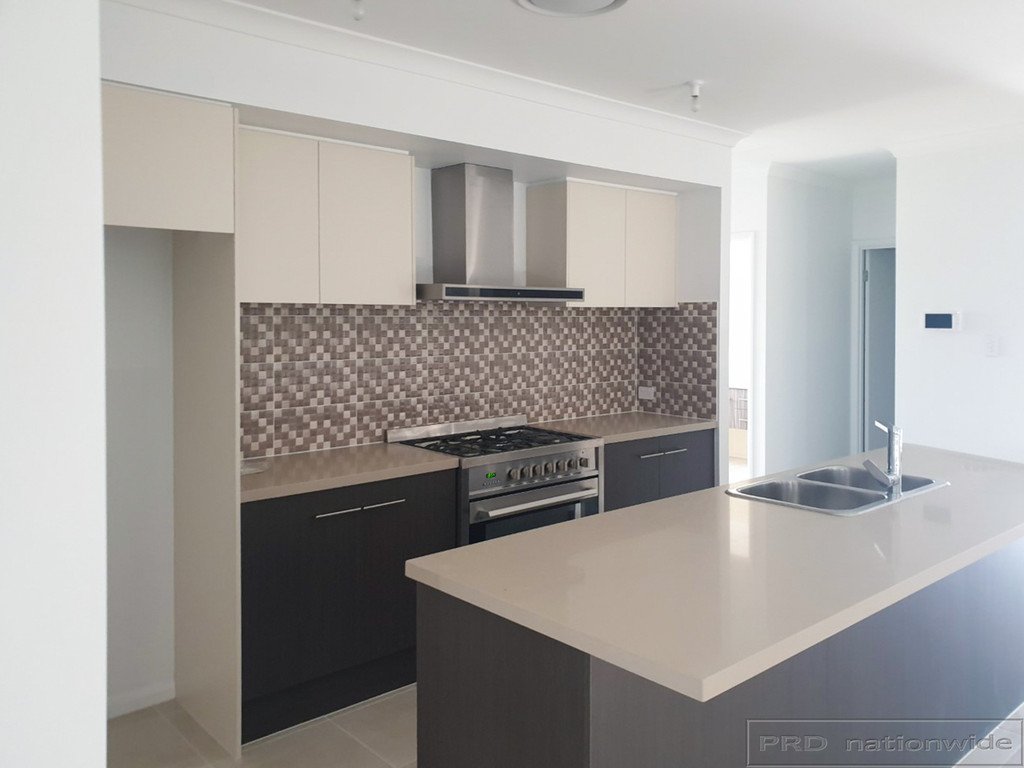 13 Conquest Close RUTHERFORD 3