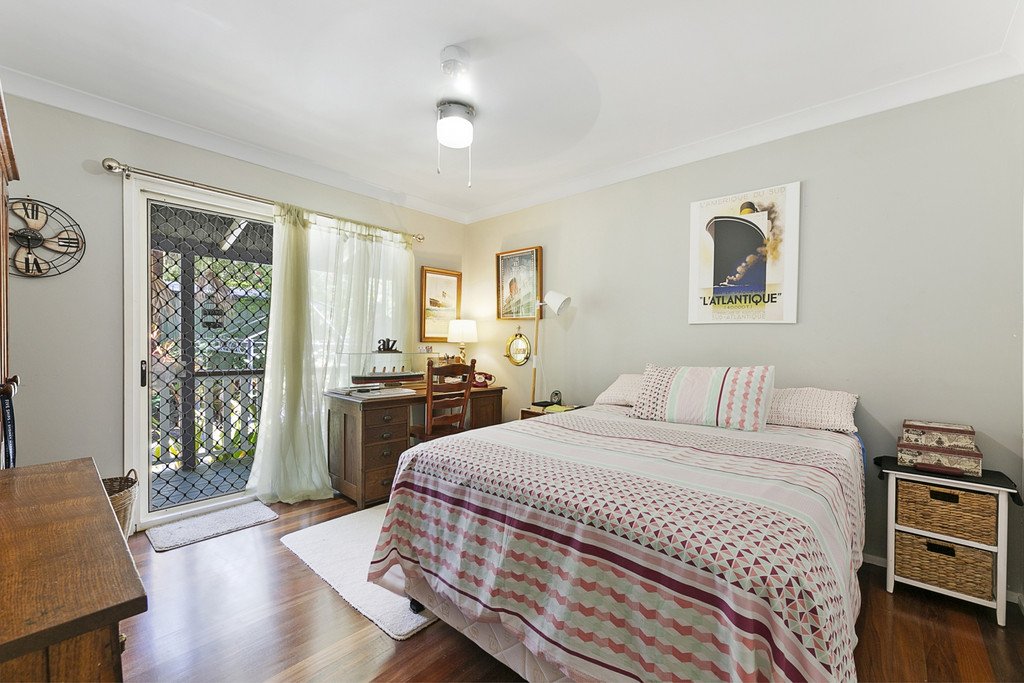 13 Coorabin Ct  TALLEBUDGERA 9