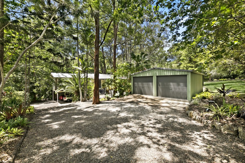 13 Coorabin Ct  TALLEBUDGERA 16
