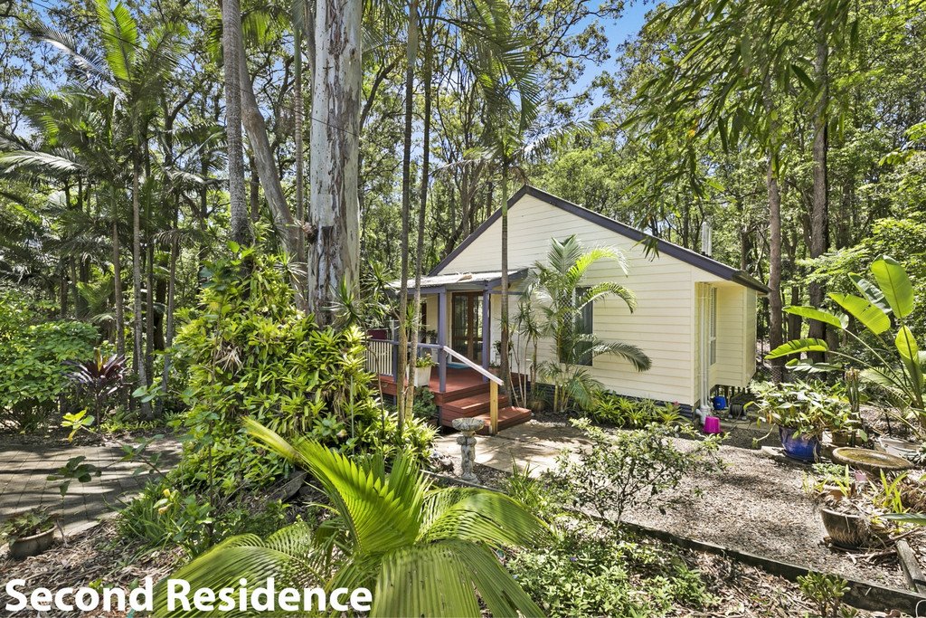 13 Coorabin Ct  TALLEBUDGERA 18