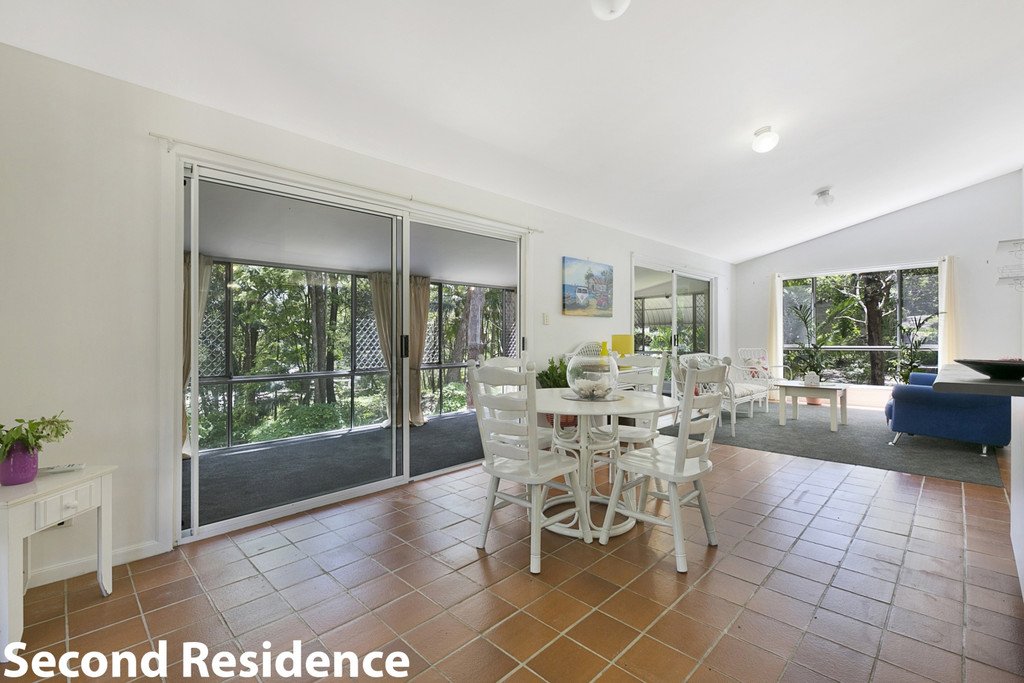 13 Coorabin Ct  TALLEBUDGERA 19