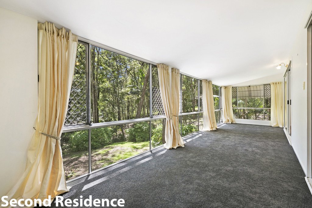 13 Coorabin Ct  TALLEBUDGERA 21