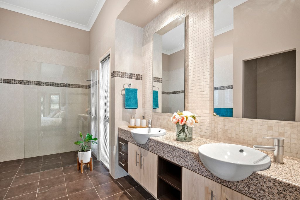 13 Corvus Way ROBINA 10