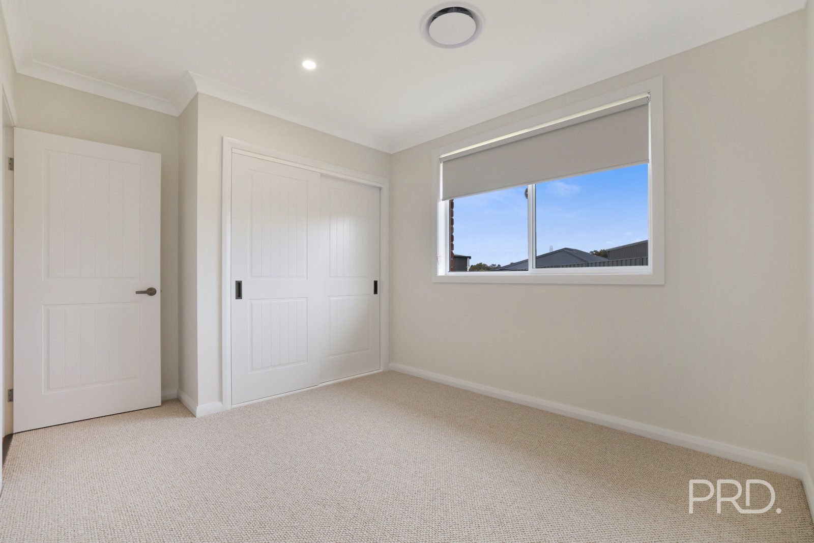 13 Crested Avenue TAMWORTH 31