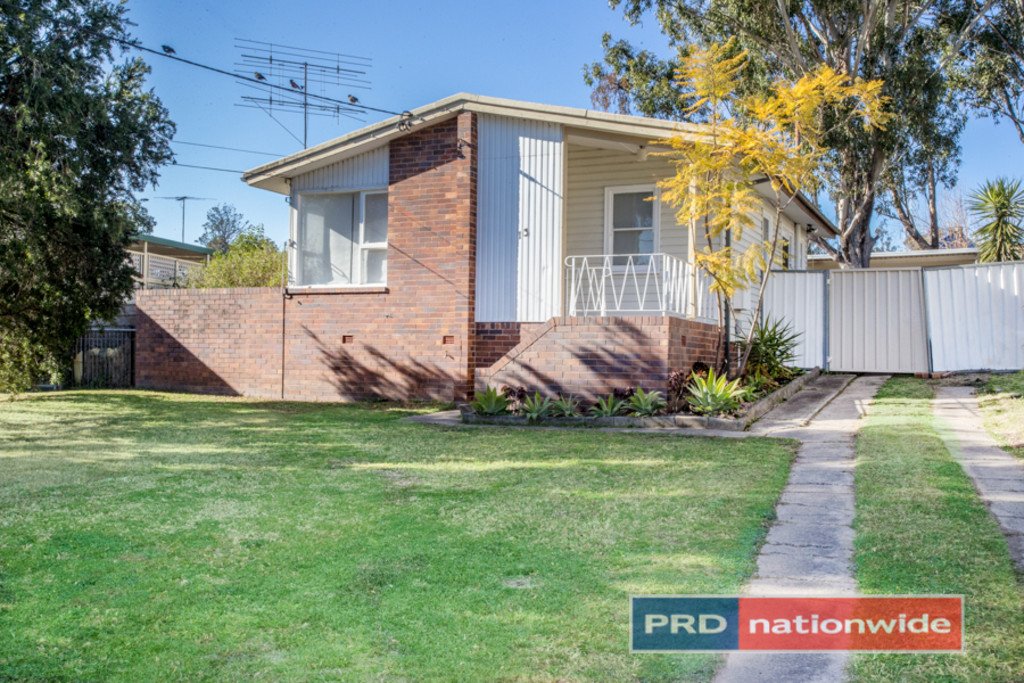 13 Cudgee Road PENRITH 2