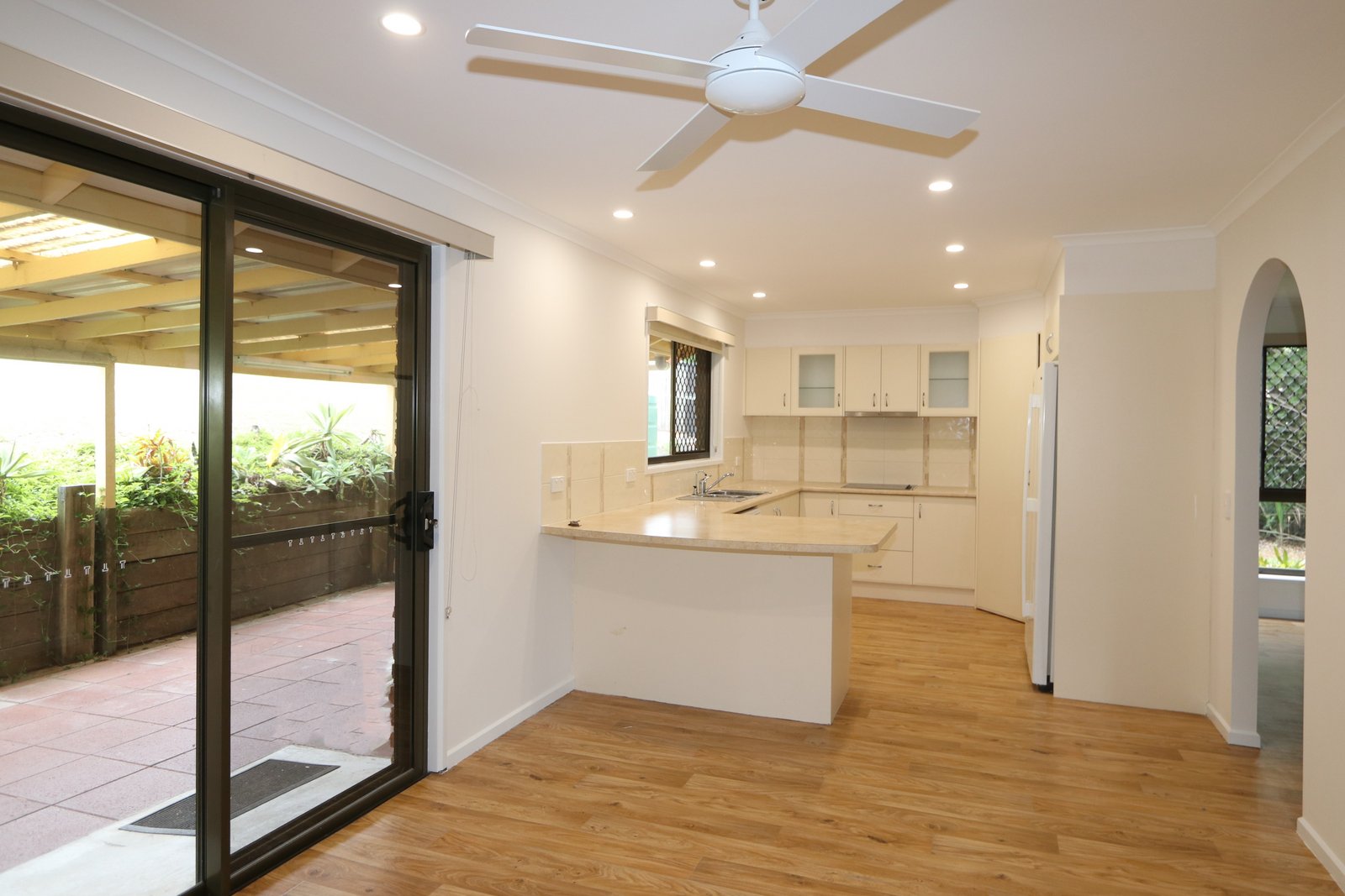 13 Cutana Court ASHMORE 2
