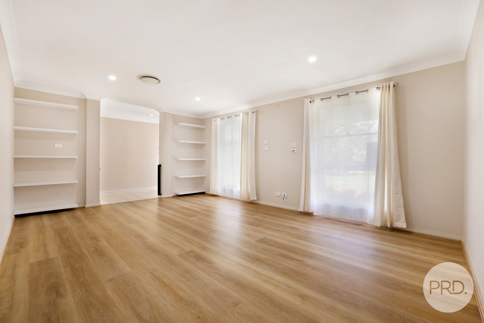 13 Daintree Circuit TAMWORTH 7