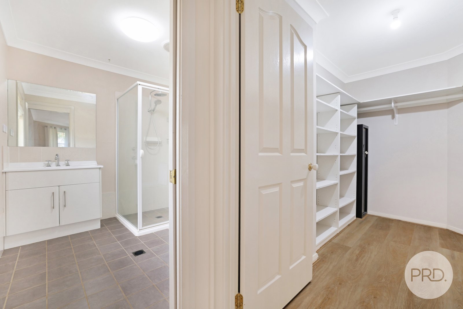 13 Daintree Circuit TAMWORTH 20