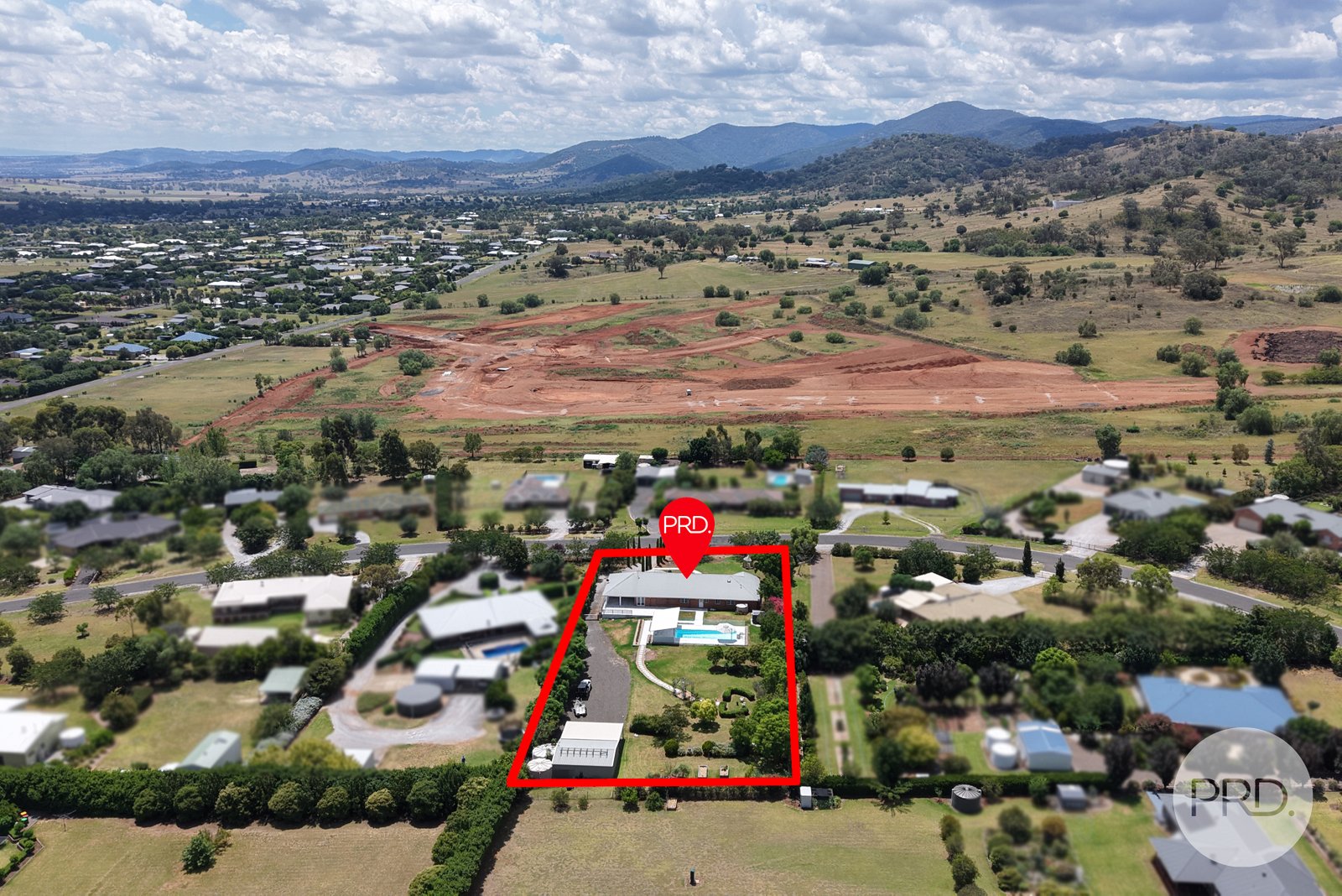 13 Daintree Circuit TAMWORTH 35