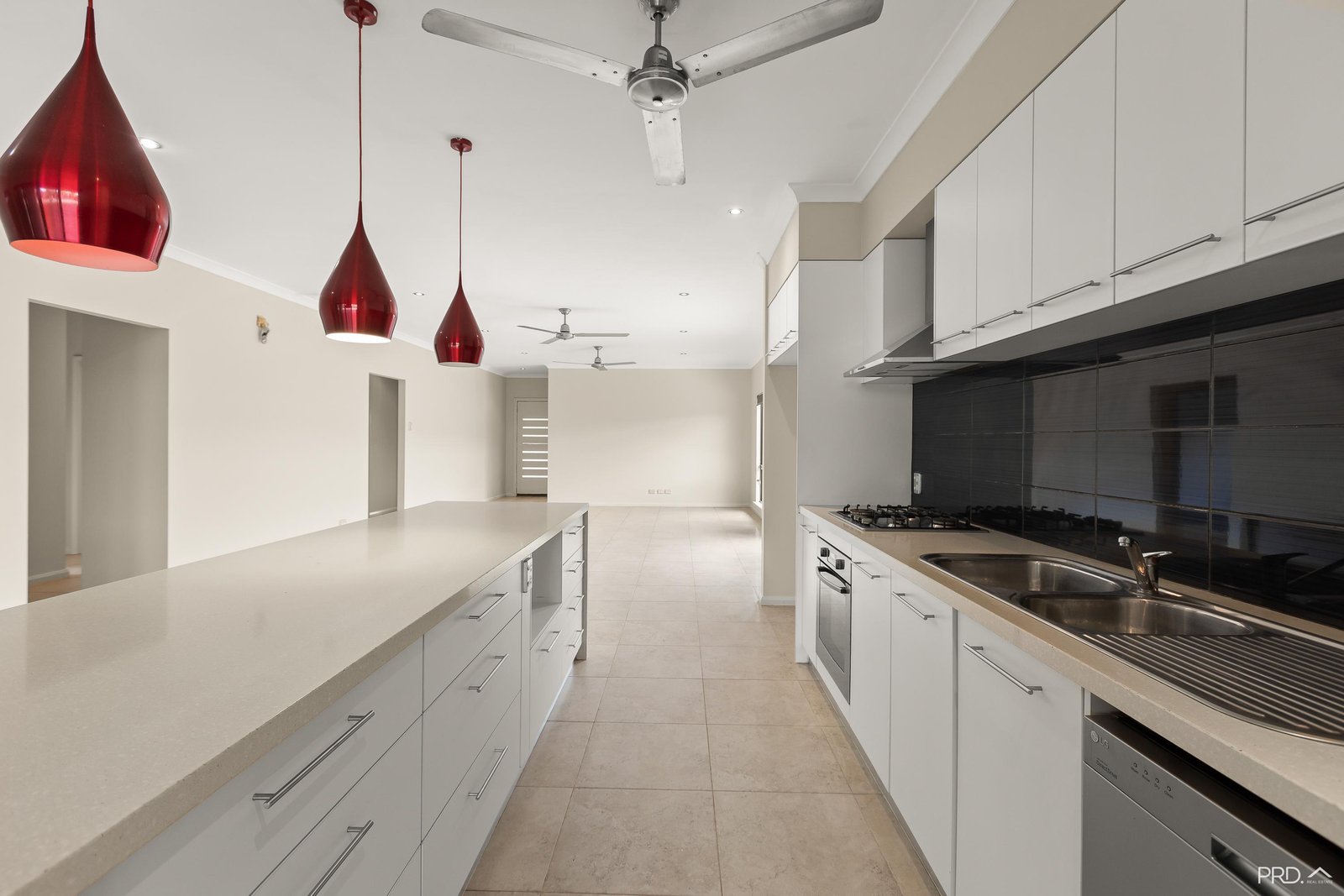 13 Dalmatio Street BILINGURR 11