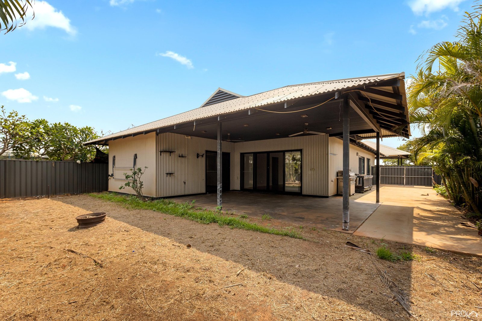 13 Dalmatio Street BILINGURR 28