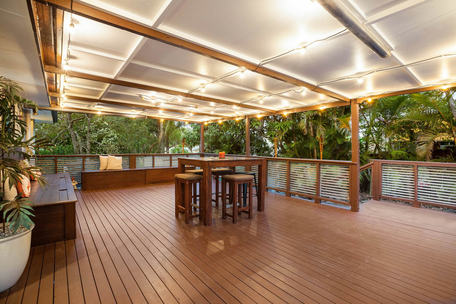 13 Darling Crescent MOLENDINAR 2