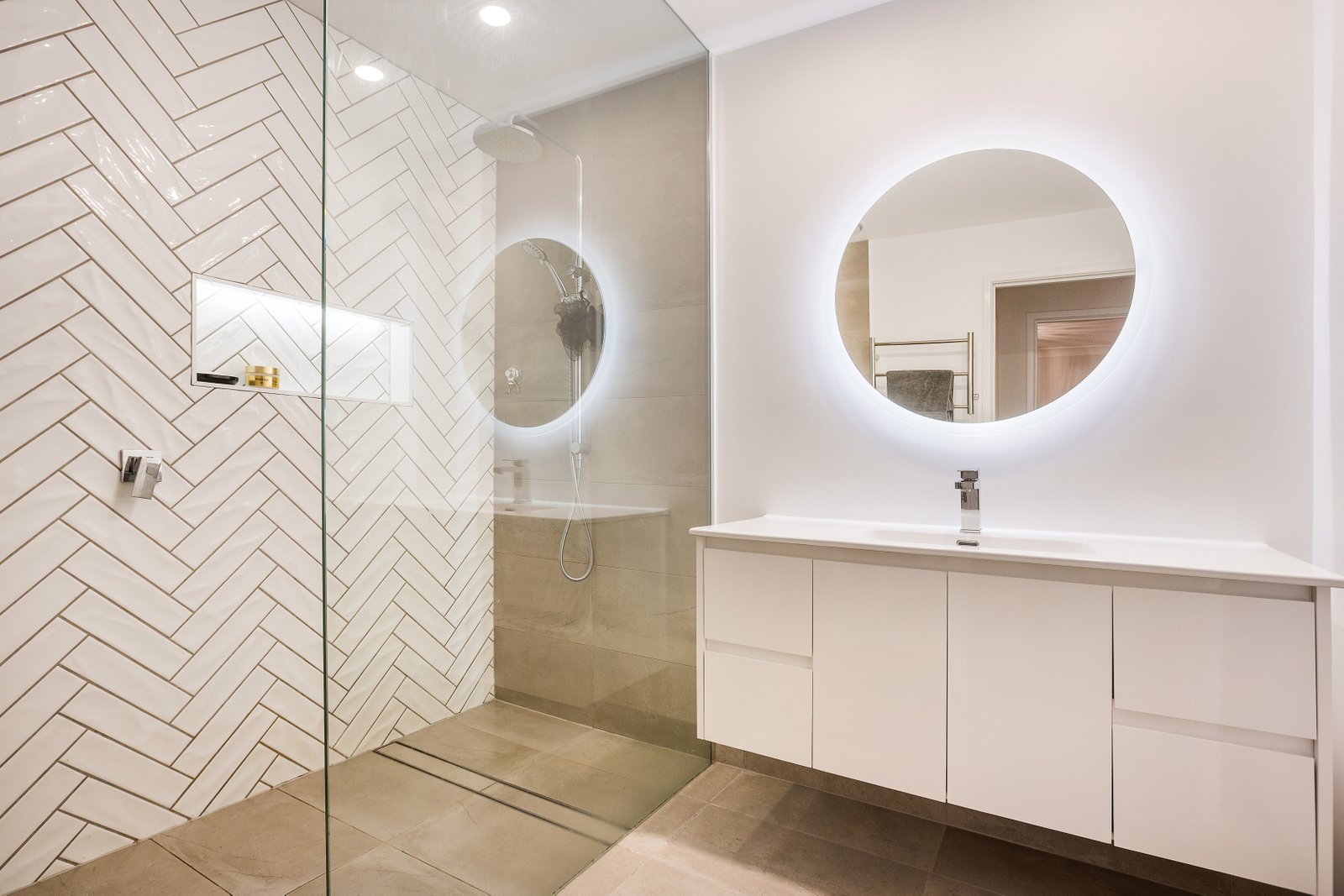 13 Darling Crescent MOLENDINAR 11