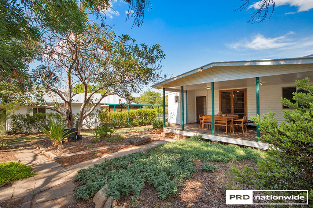 13 Darrell Road TAMWORTH 5