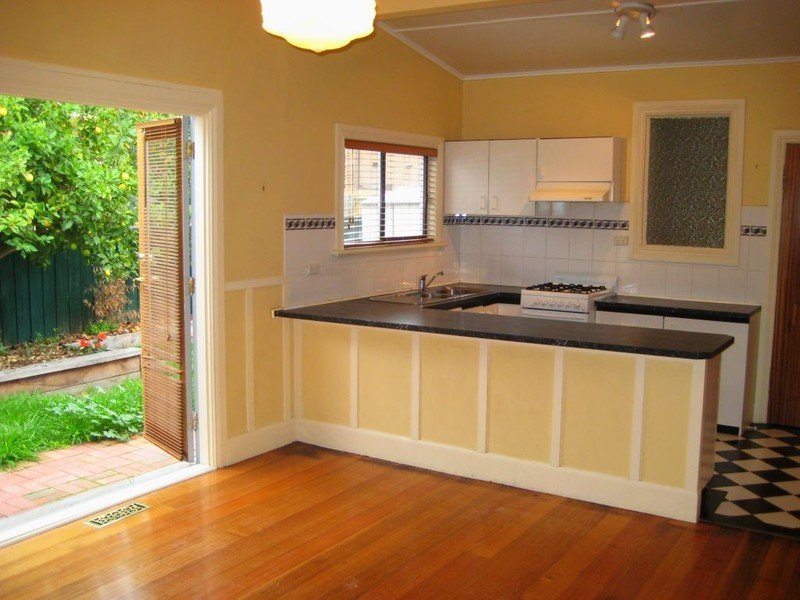 Gallery: 13 Dickens Street