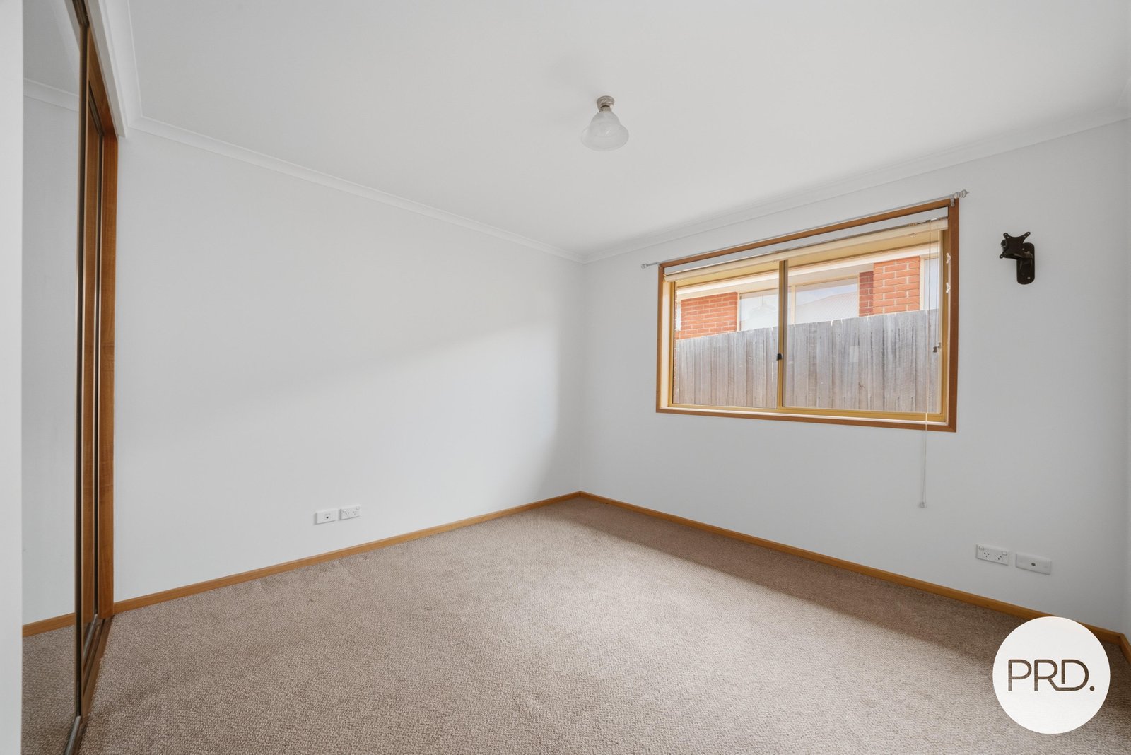 1/3 Dove Court CLAREMONT 15