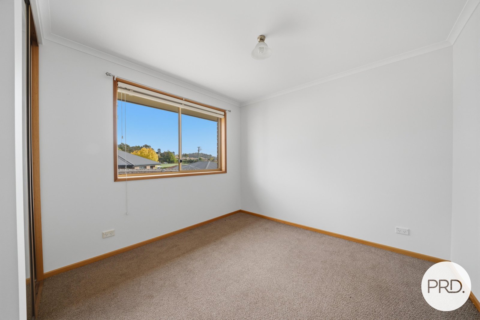 1/3 Dove Court CLAREMONT 17