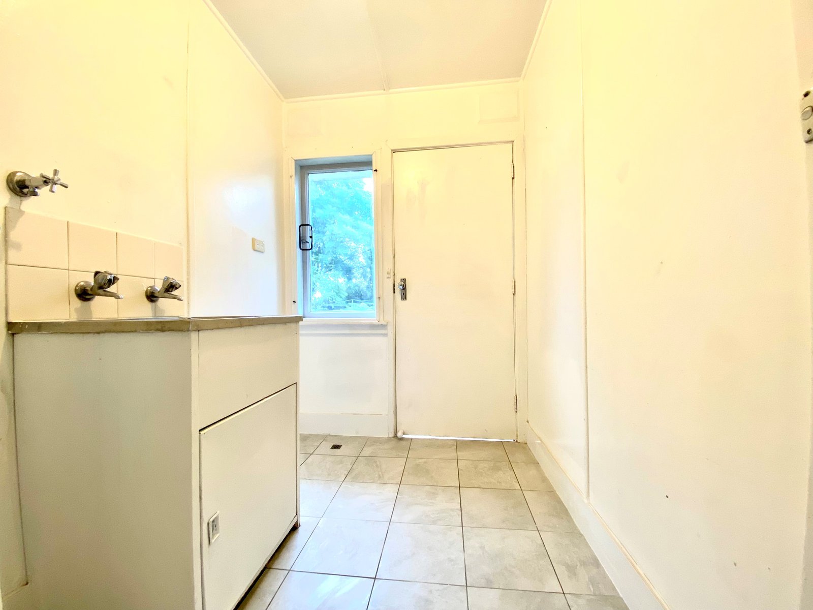 13 Drummond Road TAMWORTH 10