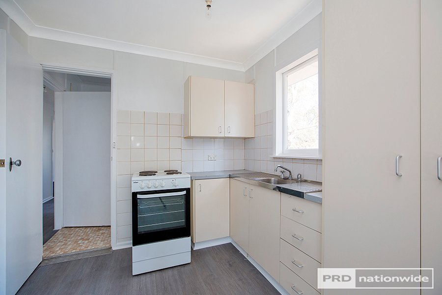 13 Drummond Road TAMWORTH 4