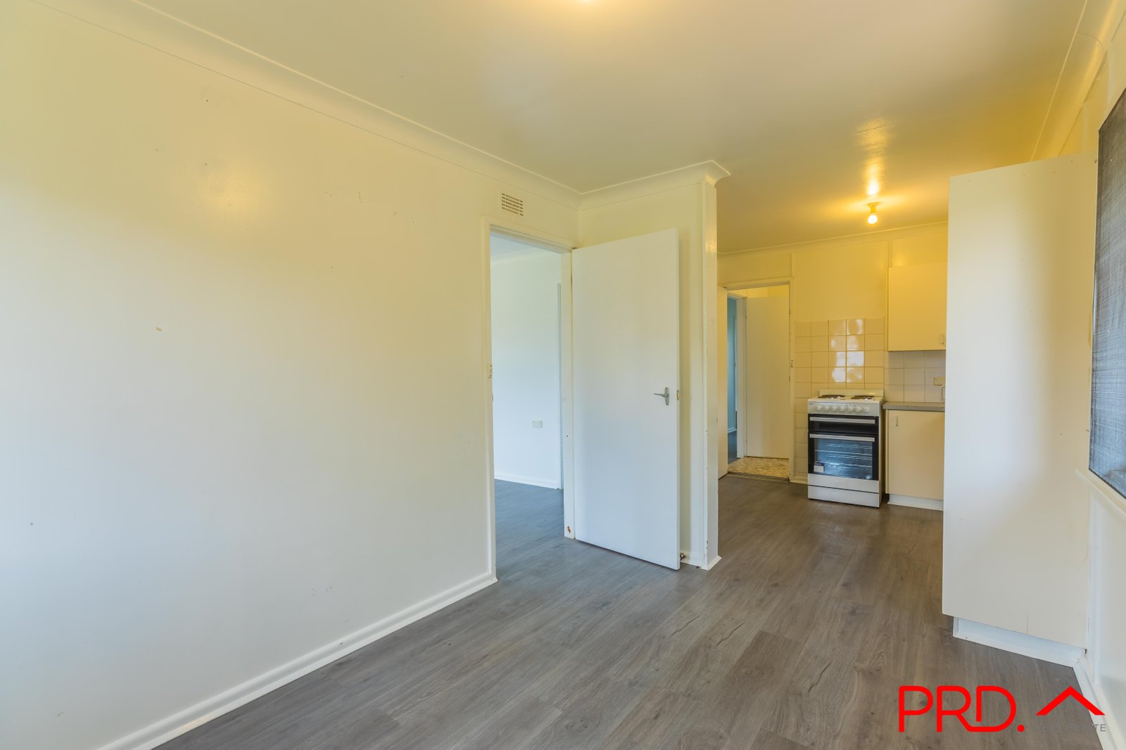 13 Drummond Road TAMWORTH 5