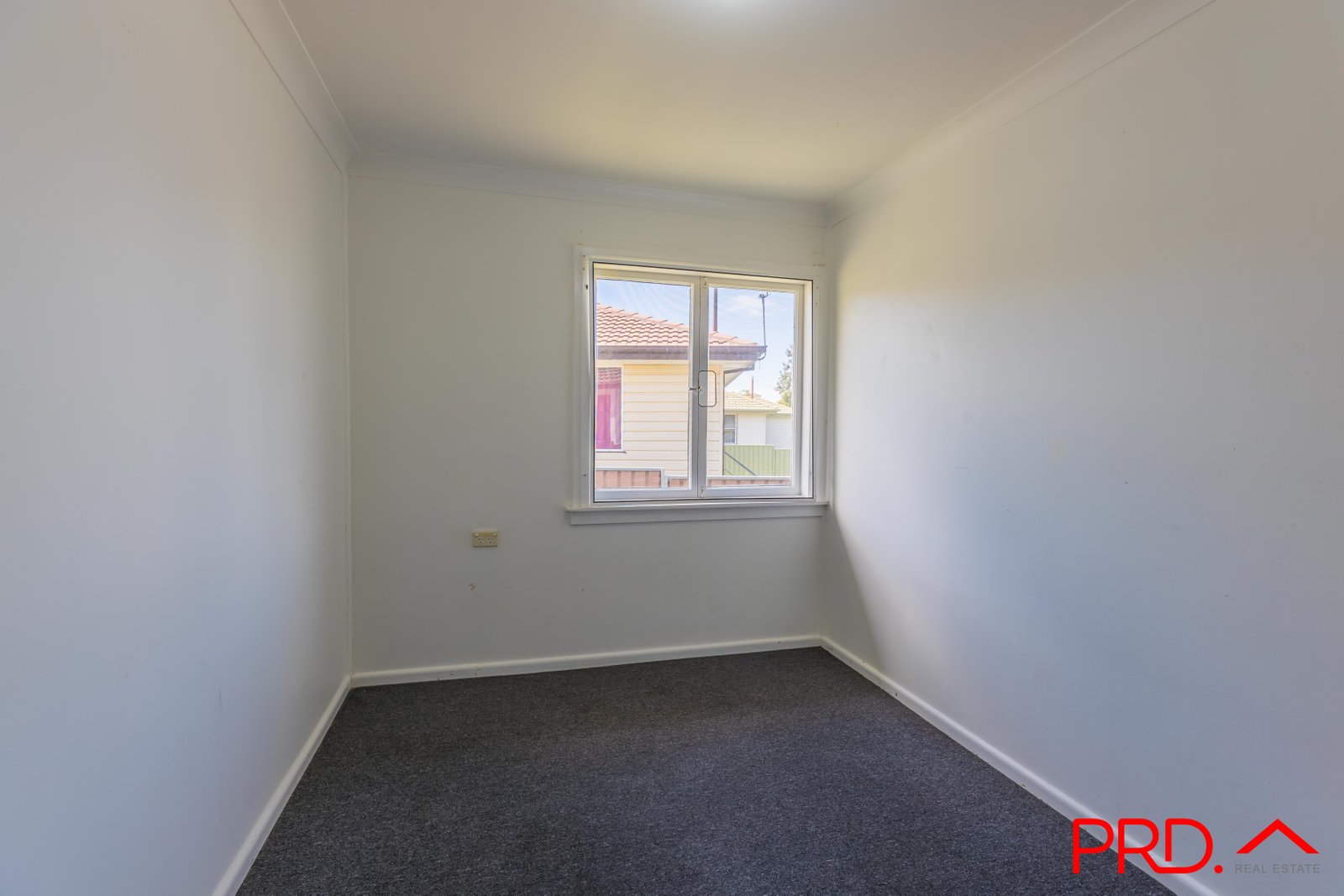 13 Drummond Road TAMWORTH 9
