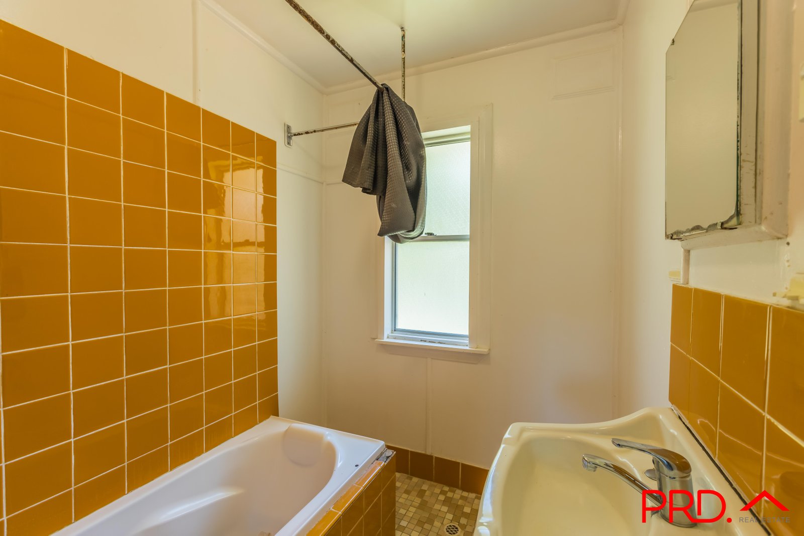 13 Drummond Road TAMWORTH 11