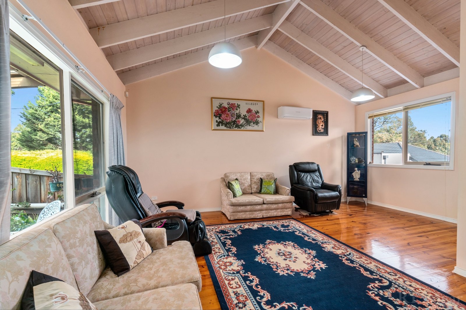 Real Estate and Property in 1/3 Duckett Street, Doncaster East, VIC