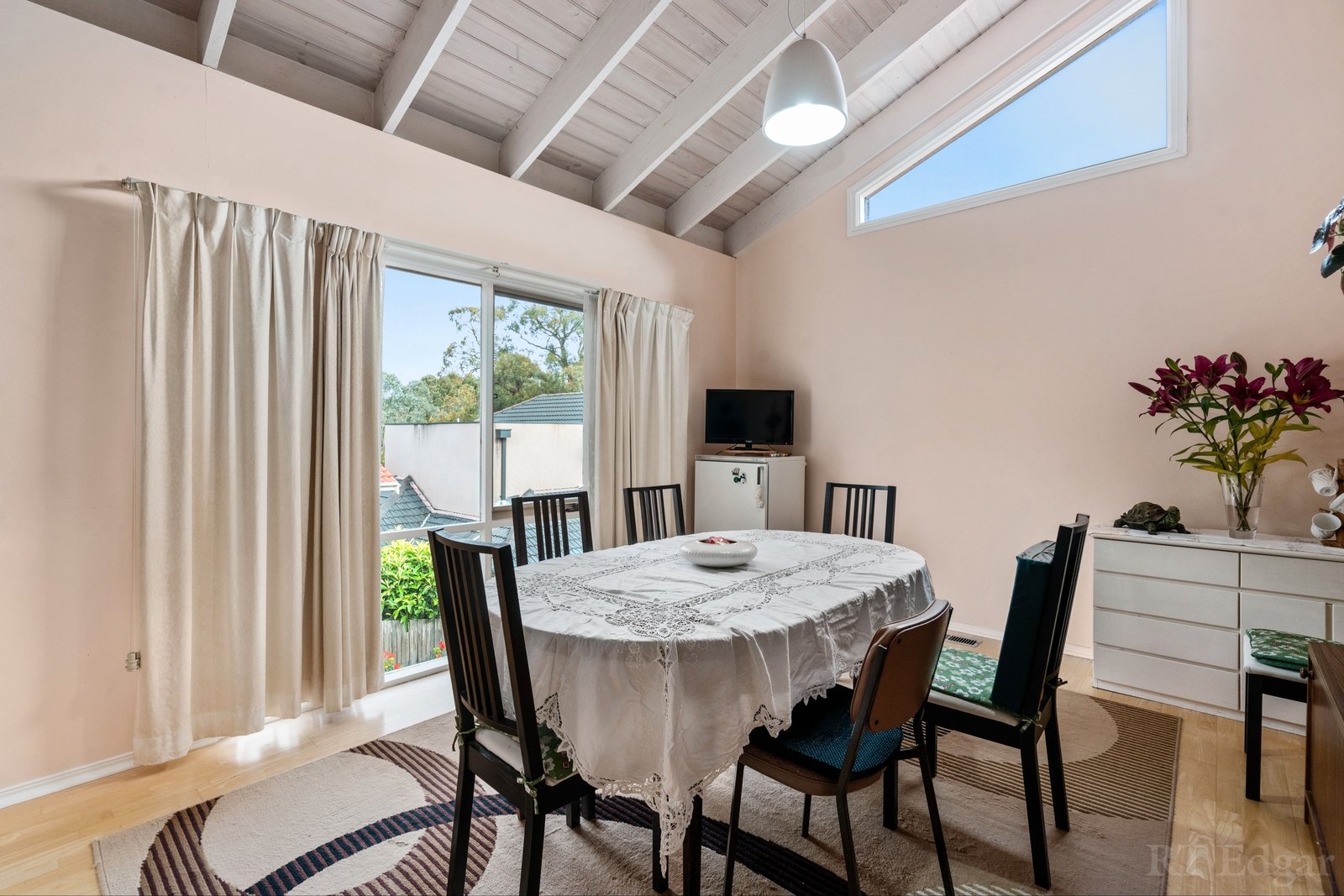 Real Estate and Property in 1/3 Duckett Street, Doncaster East, VIC