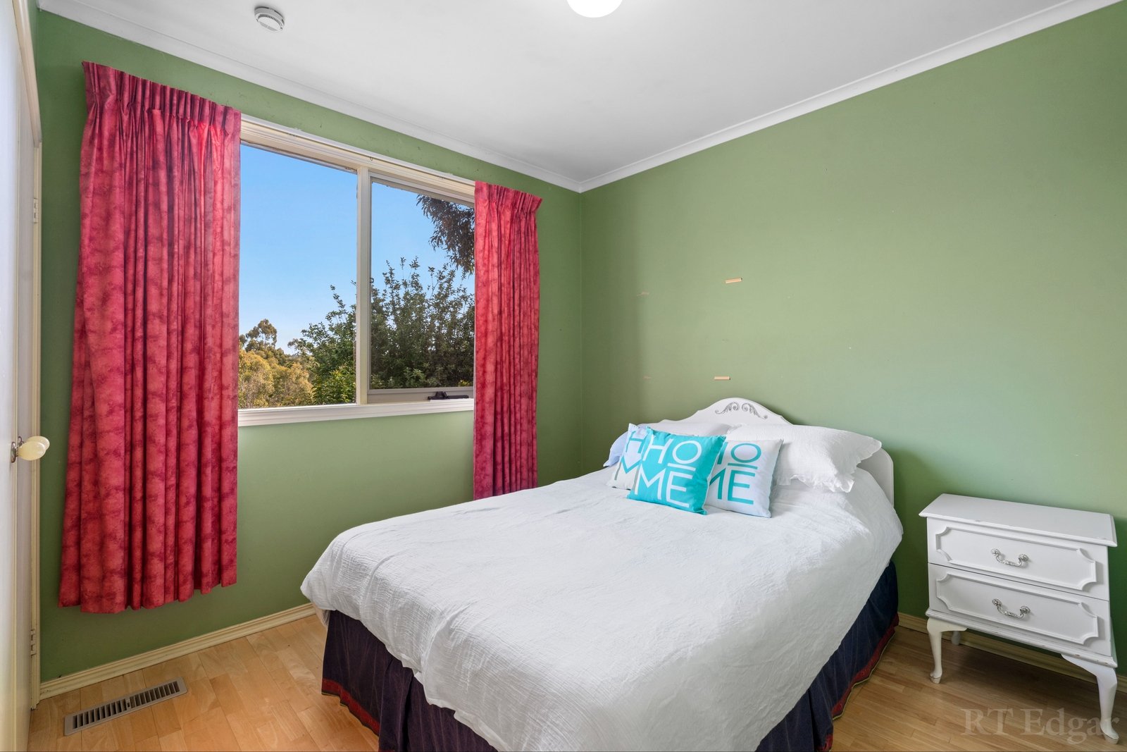 Real Estate and Property in 1/3 Duckett Street, Doncaster East, VIC