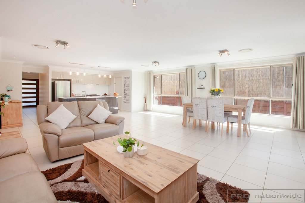 13 Dunnart Street ABERGLASSLYN 8