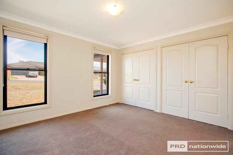 13 Eagle Avenue TAMWORTH 4