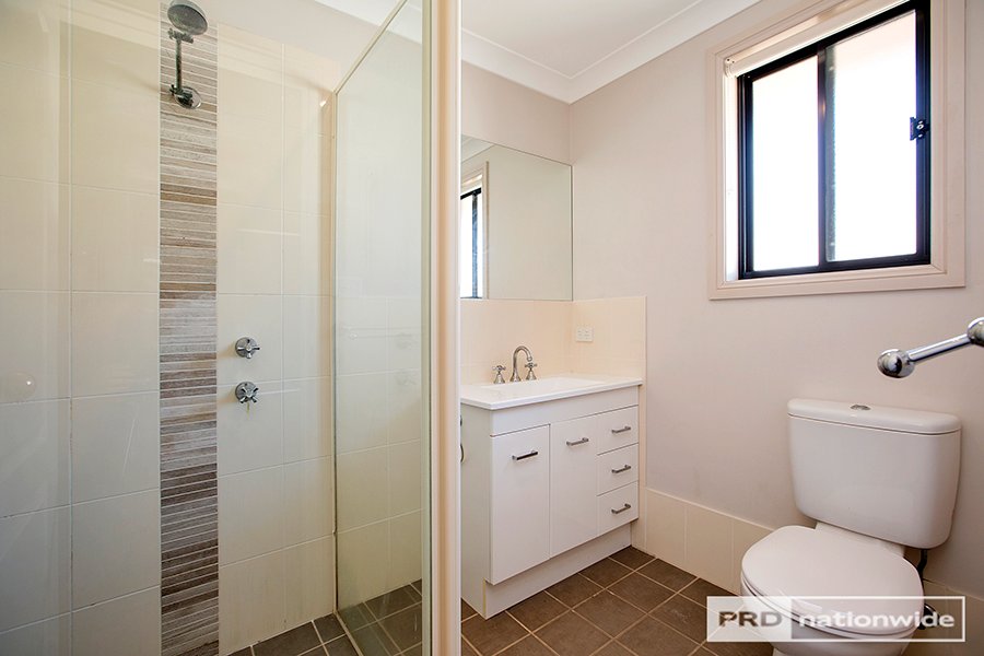 13 Eagle Avenue TAMWORTH 7