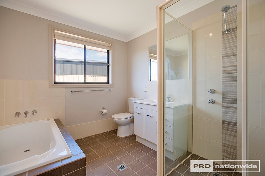 13 Eagle Avenue TAMWORTH 9