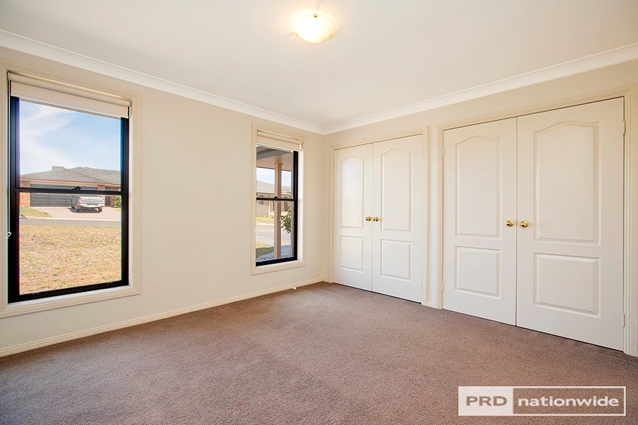 13 Eagle Avenue TAMWORTH 11