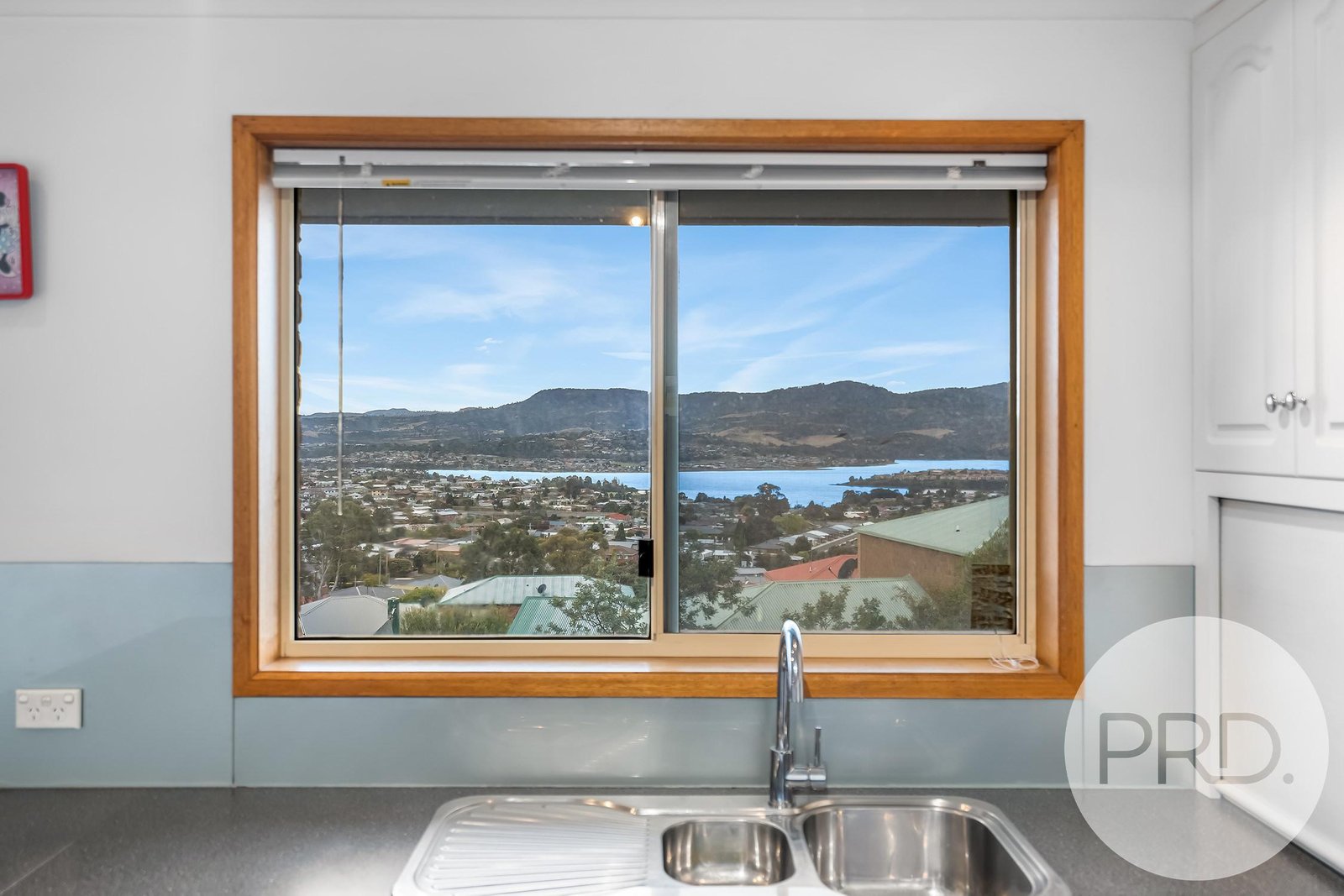 13 Ebden Street CLAREMONT 9