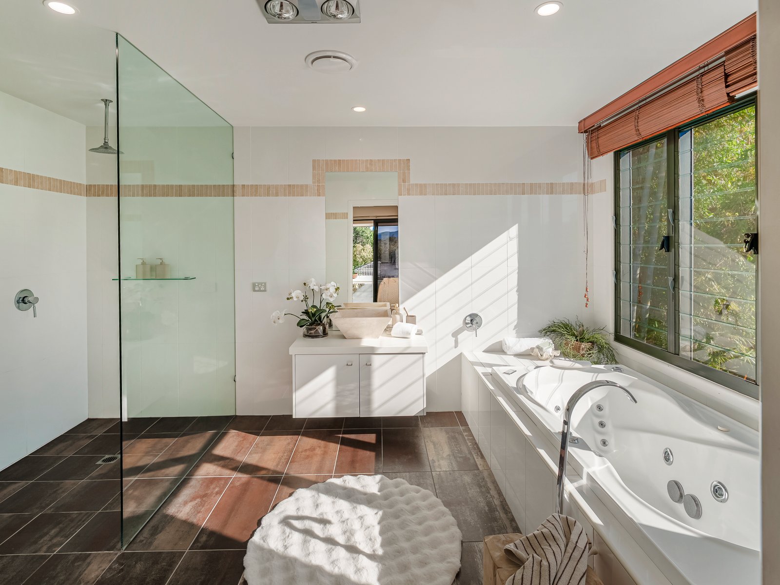 13 Eckford Close BOAMBEE EAST 8